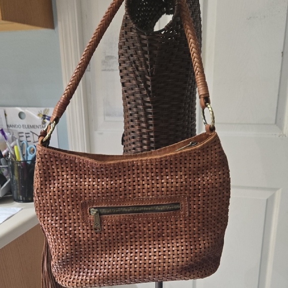Elegant Brown Woven Handbag - Picture 10 of 15